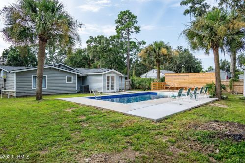 915 Belleview Cir, Beaufort SC 29902-6917 exterior