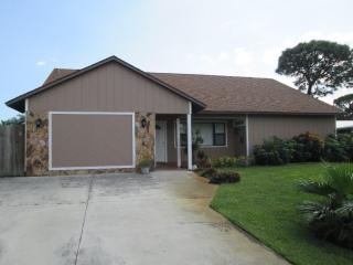 171 Wimbrow Dr, Sebastian, FL 32958-4586