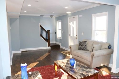 1172 Katherine St, Teaneck NJ  07666-4809 exterior