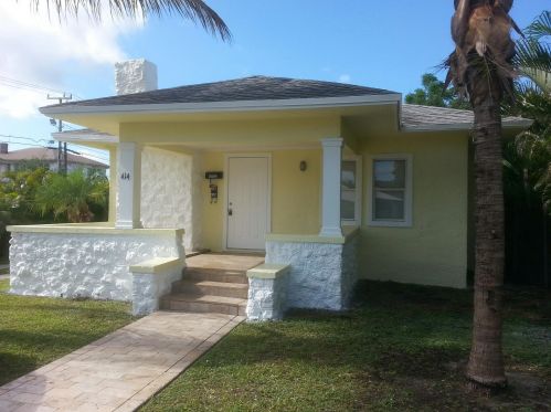 414 Ardmore Rd, West Palm Beach, FL 33401-7902