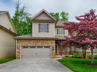 1827 Duncan Rd, Knoxville, TN 37919-8677