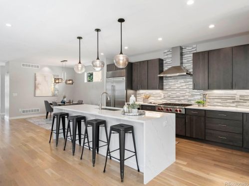 1140 Cook St, Denver CO 80205-5010 exterior