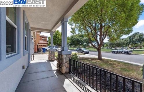 1015 Lucio St, Manteca CA  95336 exterior