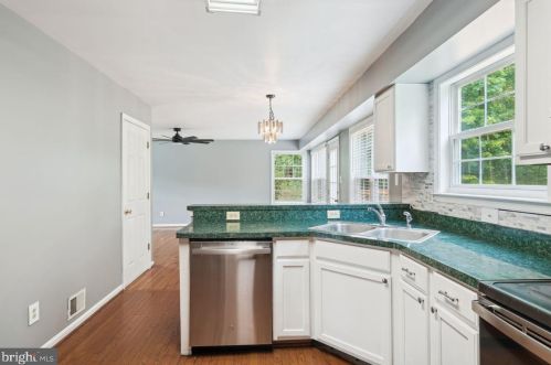 35 Amelia Ct, Fredericksburg VA  22405-6329 exterior