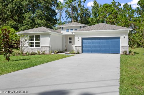 1840 Dalroy St, Melbourne, FL 32907-9215