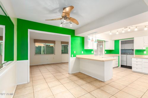 15213 Desert Rose Dr, Sun City, AZ 85351-1935
