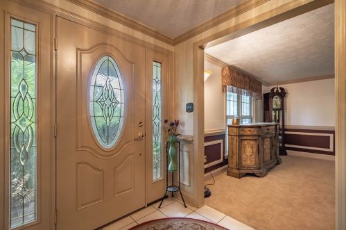 218 King Richard Dr, Canonsburg, PA 15317-2504
