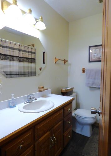 1501 Whispering Pines Ln, Bellefontaine OH  43311-9263 exterior