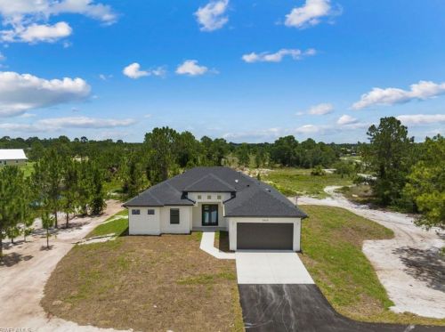 3919 62nd Ave, Naples, FL 34120-2659