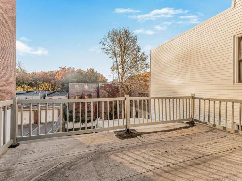 3241 Barker Ave, Bronx NY  10467-6301 exterior