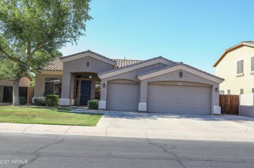 1806 Carob Dr, Chandler, AZ 85286-2227
