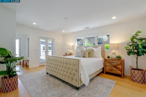 4 Loma Vista Dr, Orinda CA  94563-2213 exterior