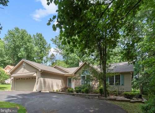 323 Stratford Cir, Locust Grove, VA 22508-5235