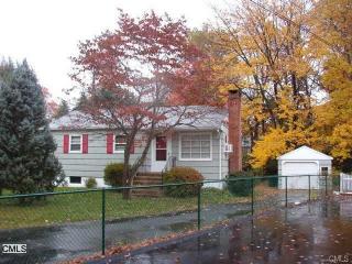 22 Theodore Ln, Norwalk CT  06851-3313 exterior