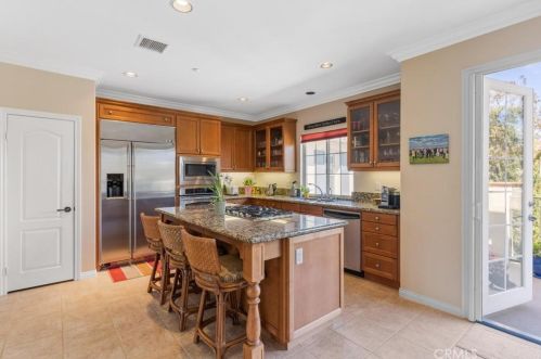 15 San Pietro, Newport Beach CA  92657-1310 exterior