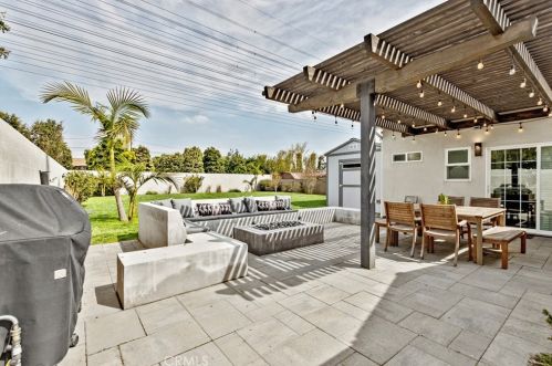 4319 178th St, Torrance, CA 90504-3636