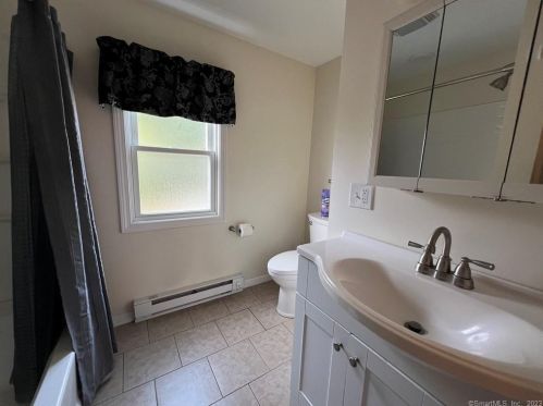 13 Christian St, Wallingford CT 06492-3604 exterior