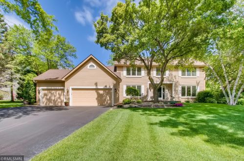 2405 Yuma Ln, Minneapolis, MN 55447-2353