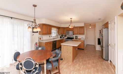 10 Doral Blvd, Washington NJ  07882-1553 exterior