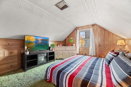 54 Greenfield Rd, Milford CT  06460-6331 exterior