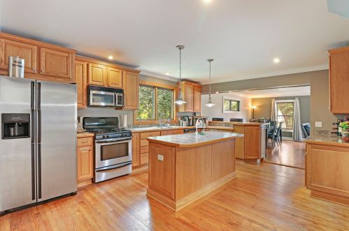 1508 Musial Rd, Twin Lakes, WI 53181-9754