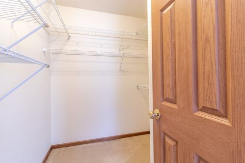 1084 Timberwood Dr, Beaver Falls PA 15010-1614 exterior