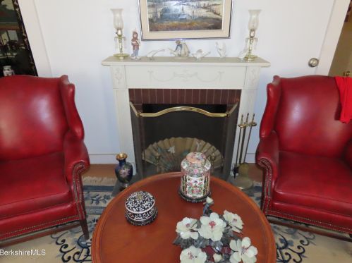 19 Elm St, Adams MA 01220-2159 exterior