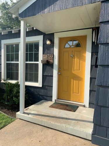 4733 Calmont Ave, Fort Worth TX  76107-5423 exterior