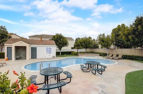 10143 Andy Reese Ct, Garden Grove CA  92843-5503 exterior