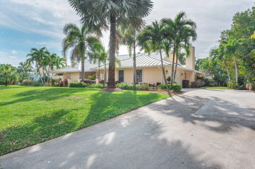 2610 Erickson Dr, Fort Pierce, FL 34984-5202
