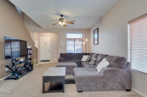 2627 Waterview Ct, Chandler, AZ 85249-4842