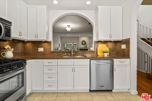 13041 Moorpark St, North Hollywood, CA 91604-1476