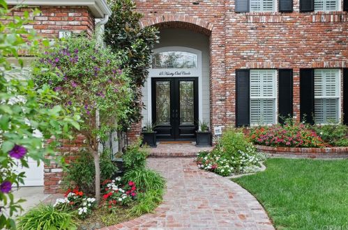 15 Knotty Oak Cir, Trabuco Canyon, CA 92679-5204