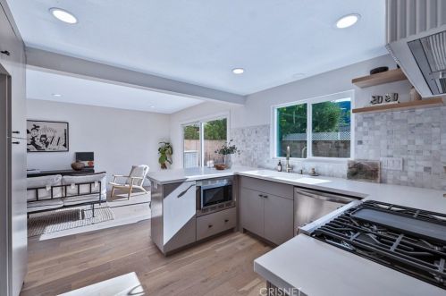 30510 Passageway Pl, Calabasas CA  91301-2033 exterior