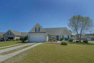4420 Overboard Ct, Oak Island, NC 28461-8374
