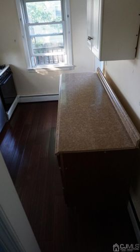 377 William St, Piscataway NJ 08854-6057 exterior