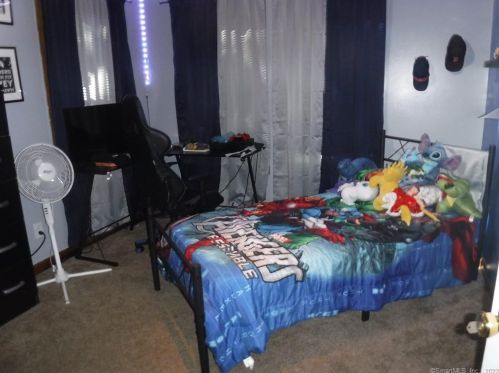 15 Marengo Park, Springfield MA 01108-1733 exterior