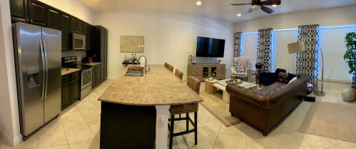 3612 Dixie Hwy, West Palm Beach, FL 33405-2283