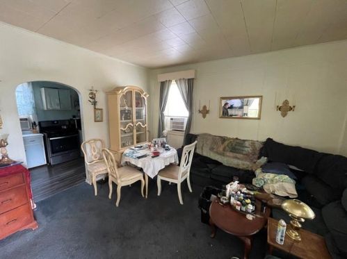 105 Laurel Ave, New Castle PA  16101-2322 exterior