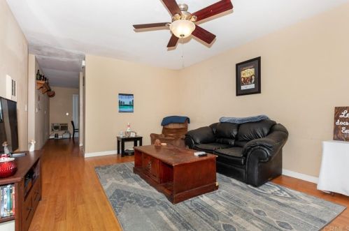 215 Candice Pl, Vista, CA 92083-1943