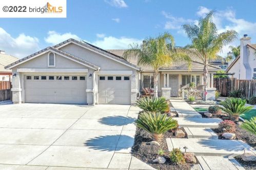 5008 Winchester Dr, Oakley, CA 94561-6314