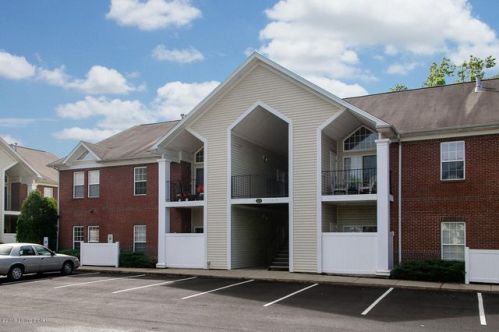 1120 Westlynne Pl, Louisville, KY 40222-4486