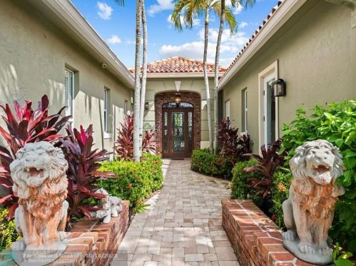 405 12th St, Delray Beach, FL 33444-2975