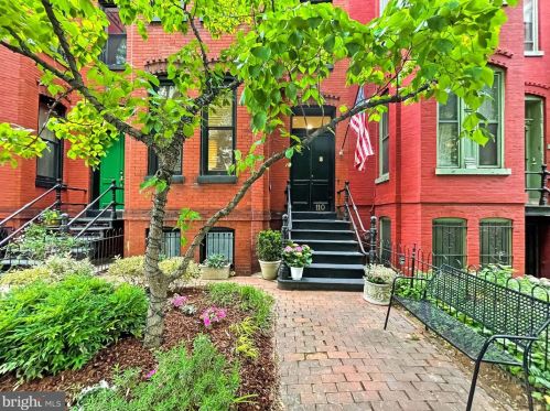 110 5th St, Washington, DC 20003-1122