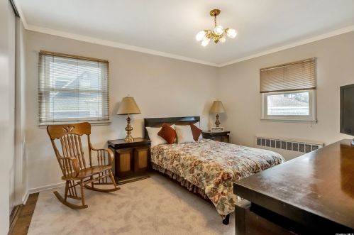 230 Gilling Rd, Seaford NY  11783-1003 exterior