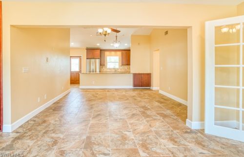 1813 Long Pt Ln, Sanibel FL 33957-2423 exterior