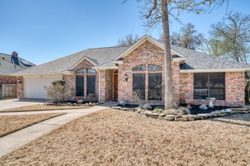 4124 Knightsbridge Ln, Bryan, TX 77802-5696