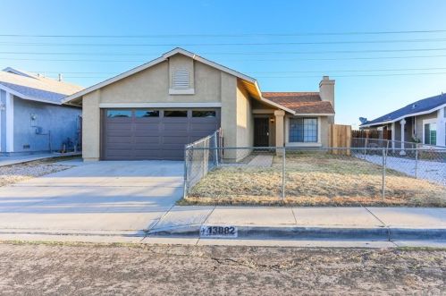 13882 Starshine Dr, Victorville, CA 92392-8557