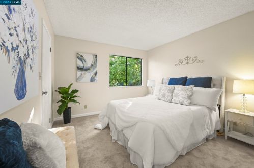 1040 Maywood Ln, Pacheco, CA 94553-4166