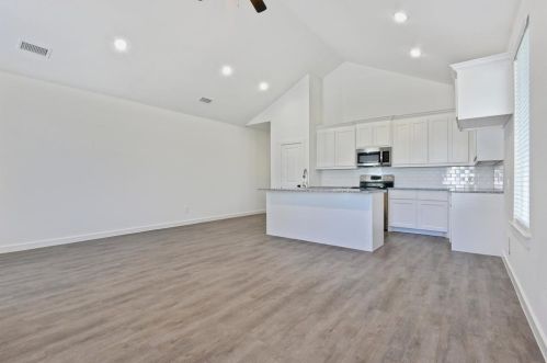 720 Texas St, Denison TX  75021-6134 exterior